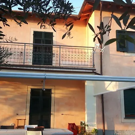 B&B La Casa Sul Colle 세스트리레반떼