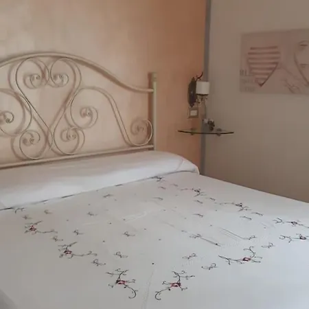 Alojamento de Acomodação e Pequeno-almoço La Casa Sul Colle 4*