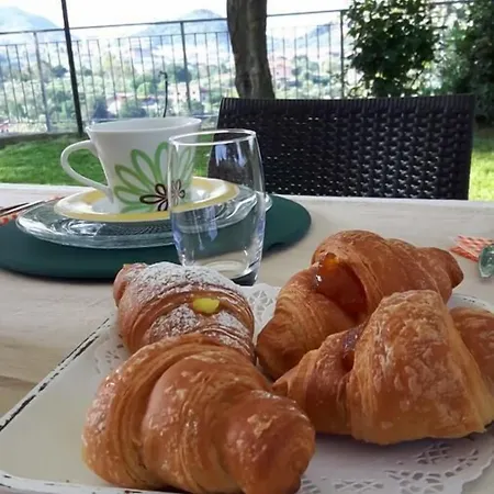 La Casa Sul Colle Nocleg ze śniadaniem 4*